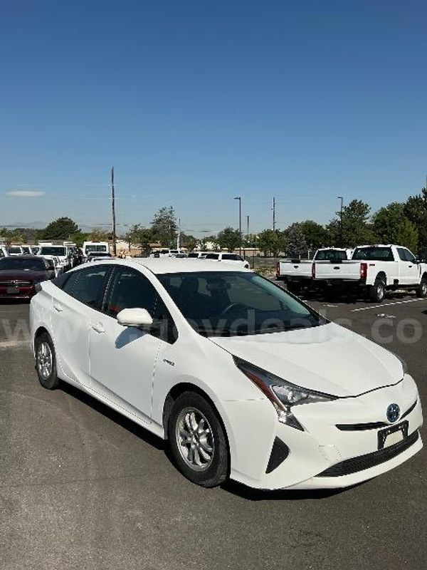 2016 TOYOTA PRIUS II 4 DOOR HYBRID SEDAN -- UNLEADED/ELECTRIC