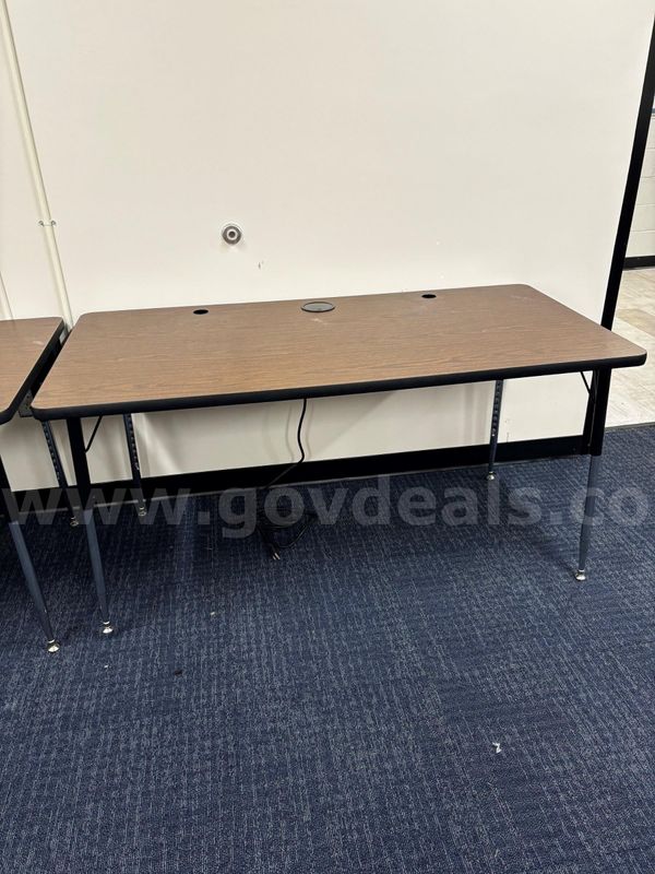 35 Gently used computer tables