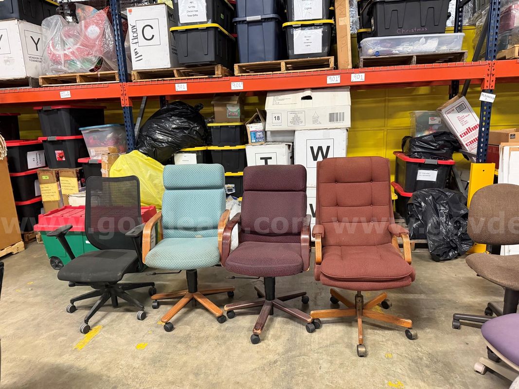 Lot of Assorted Office Furniture