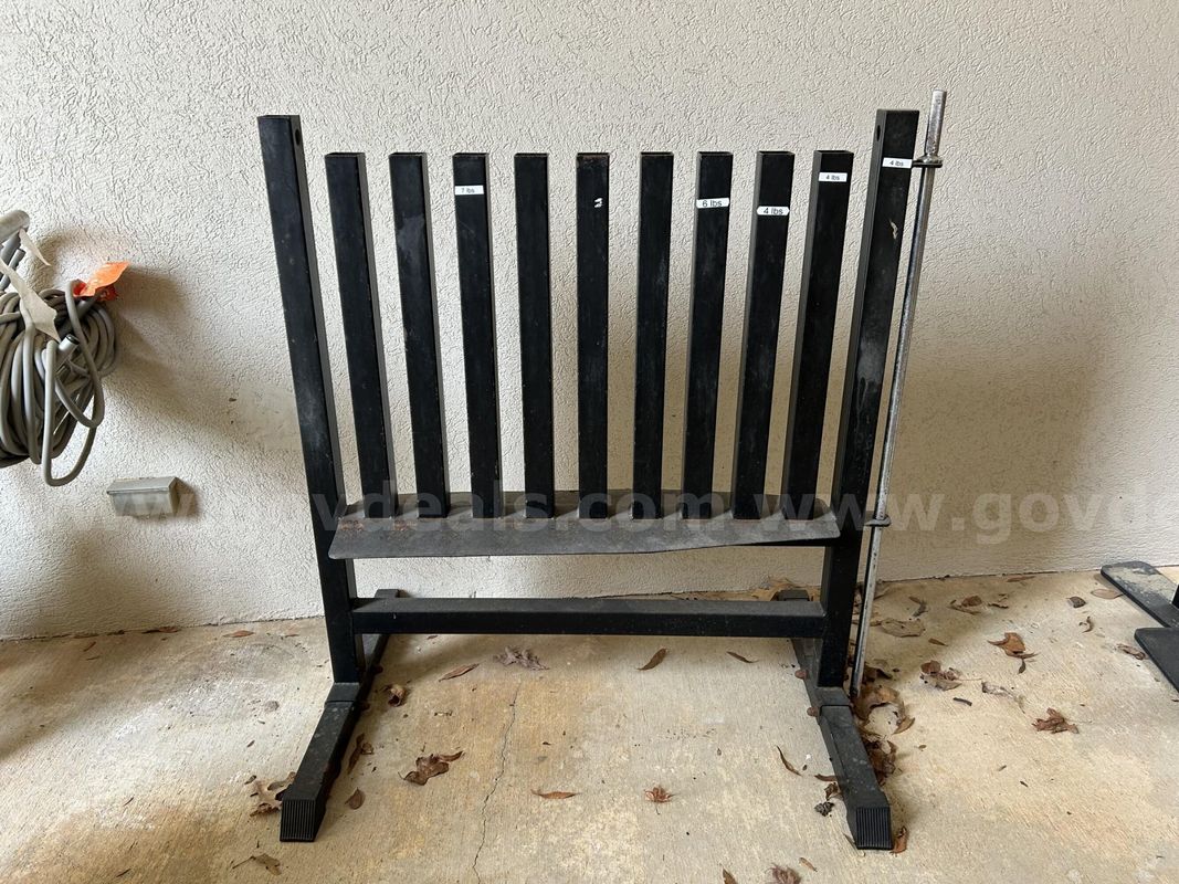 Steel dumbbell holder