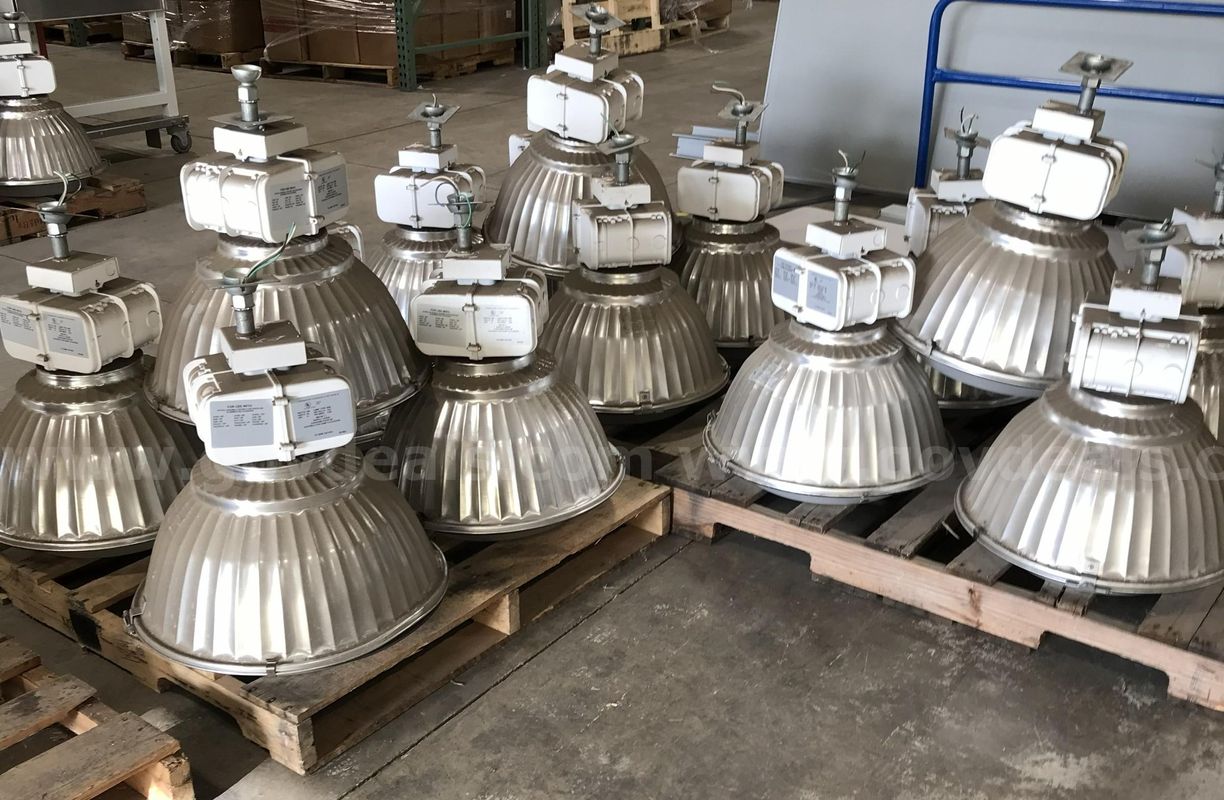 30 used Light fixtures. (S2)