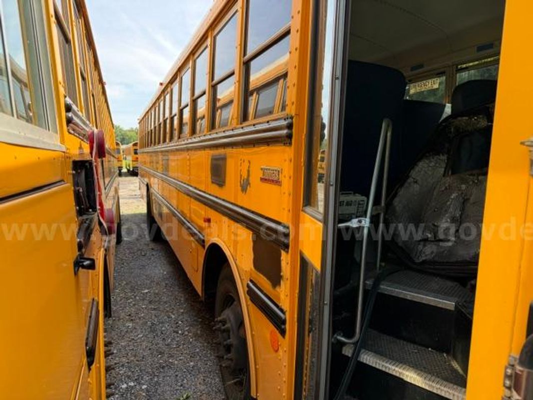 2013 Thomas School Bus
