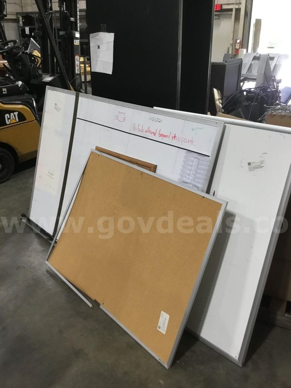 2 White Boards 2cork