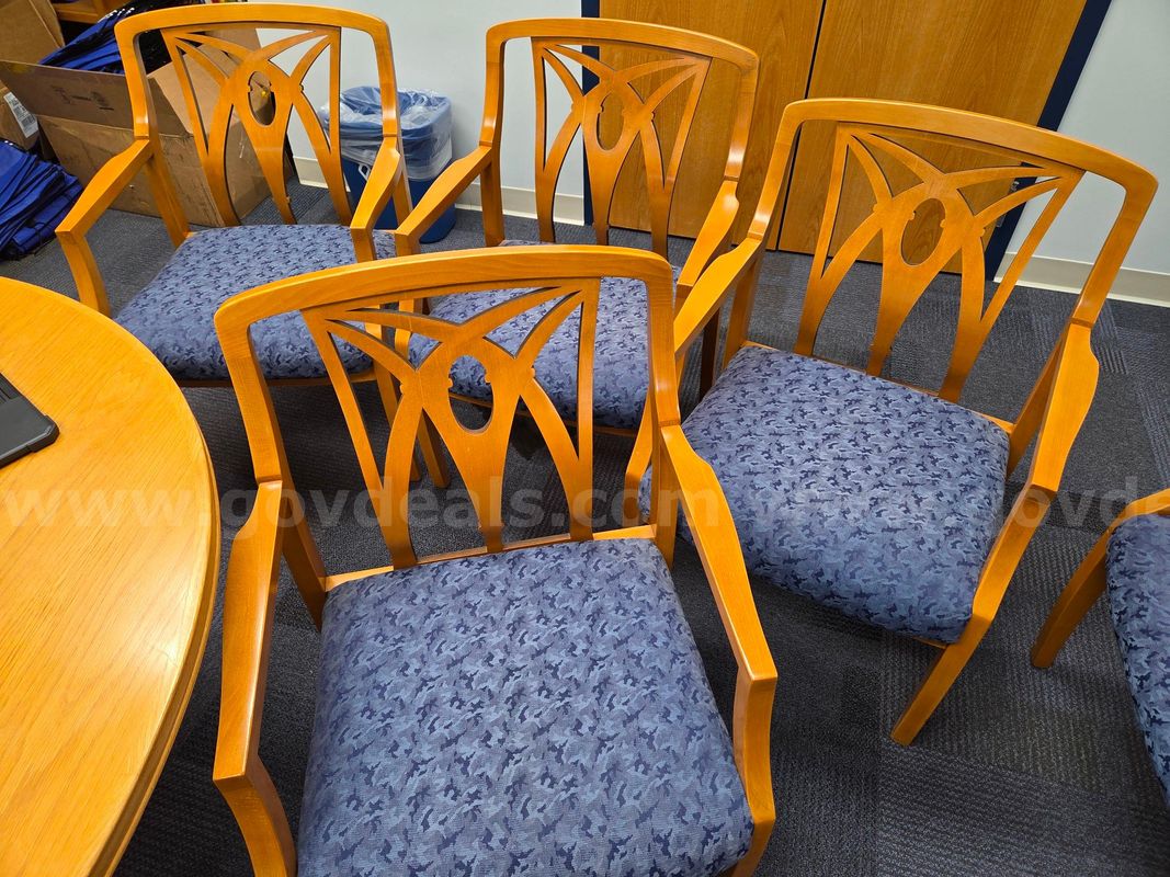 Set of 4 matching conference room chairs