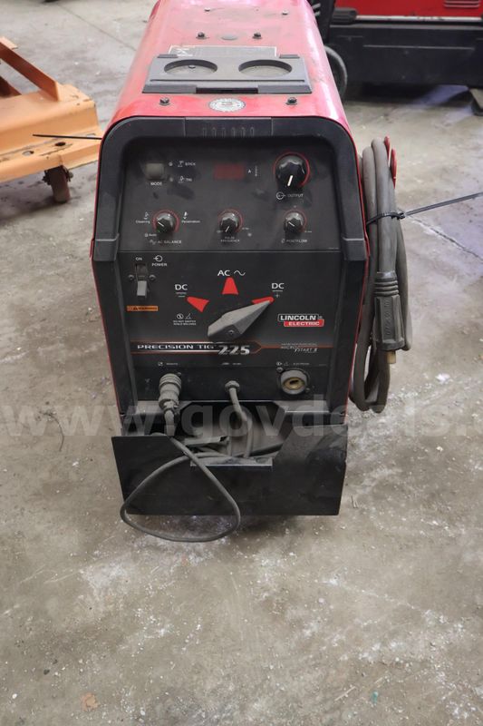 Lincoln Precision TIG 225 Welder