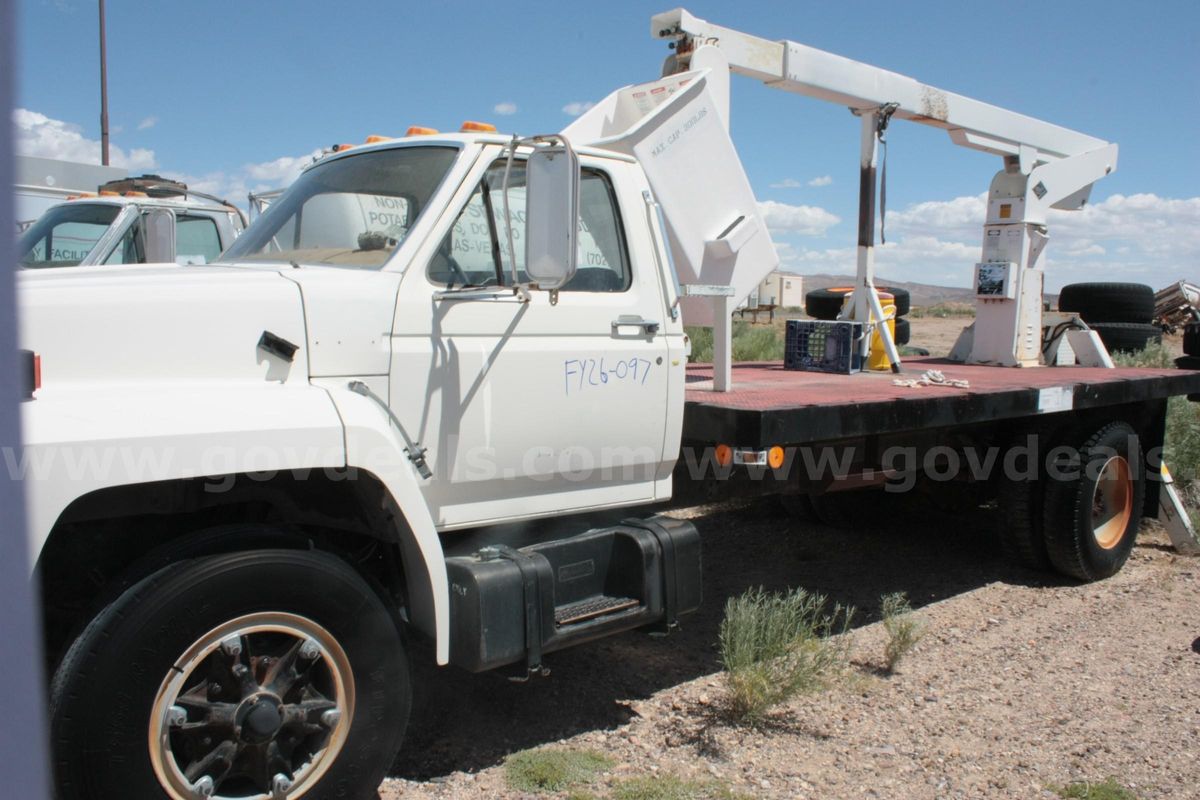 MSTS FY26-116:  Ford F-700 5ton 4x2 Bucket Truck
