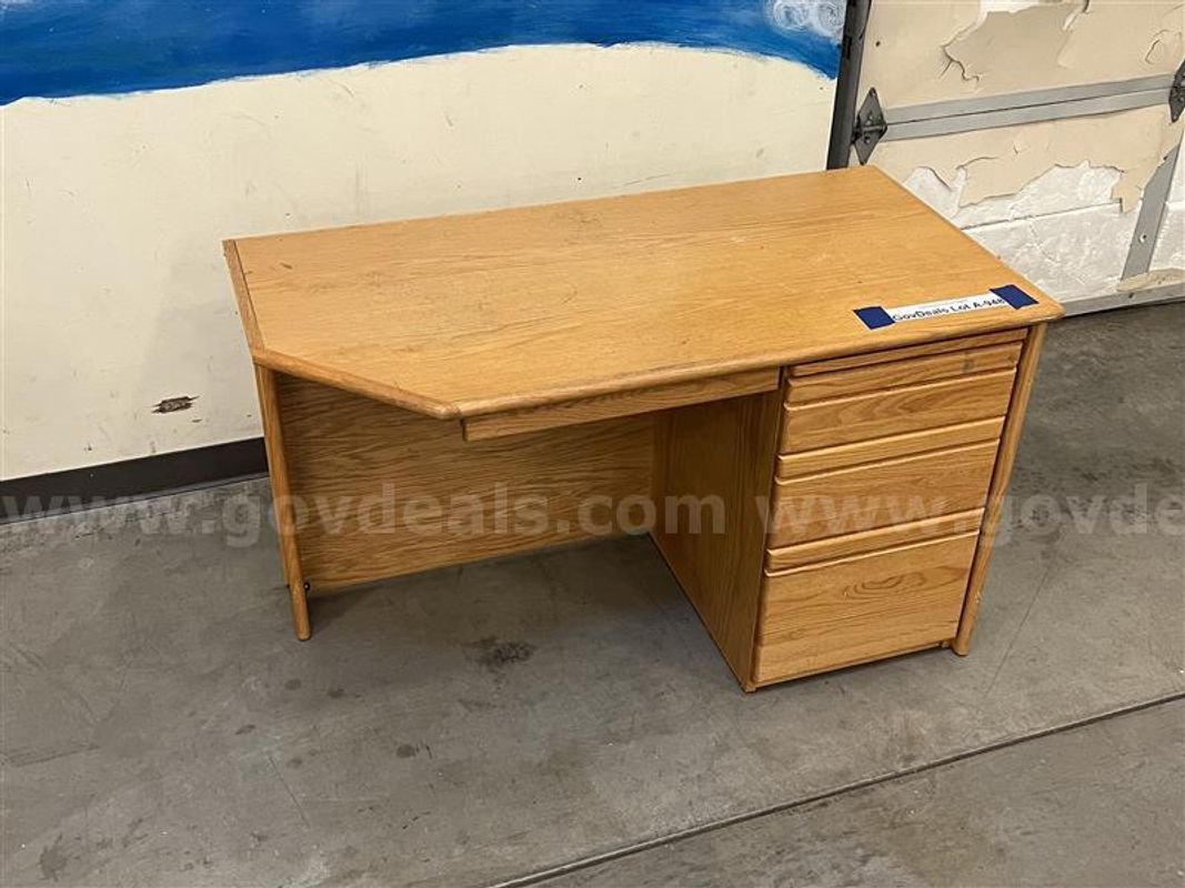Desk Lot A-948