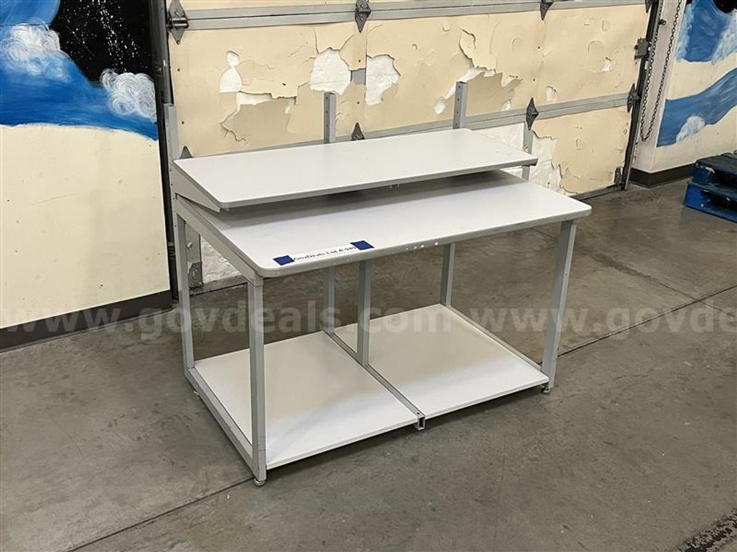 Desk Lot A-949