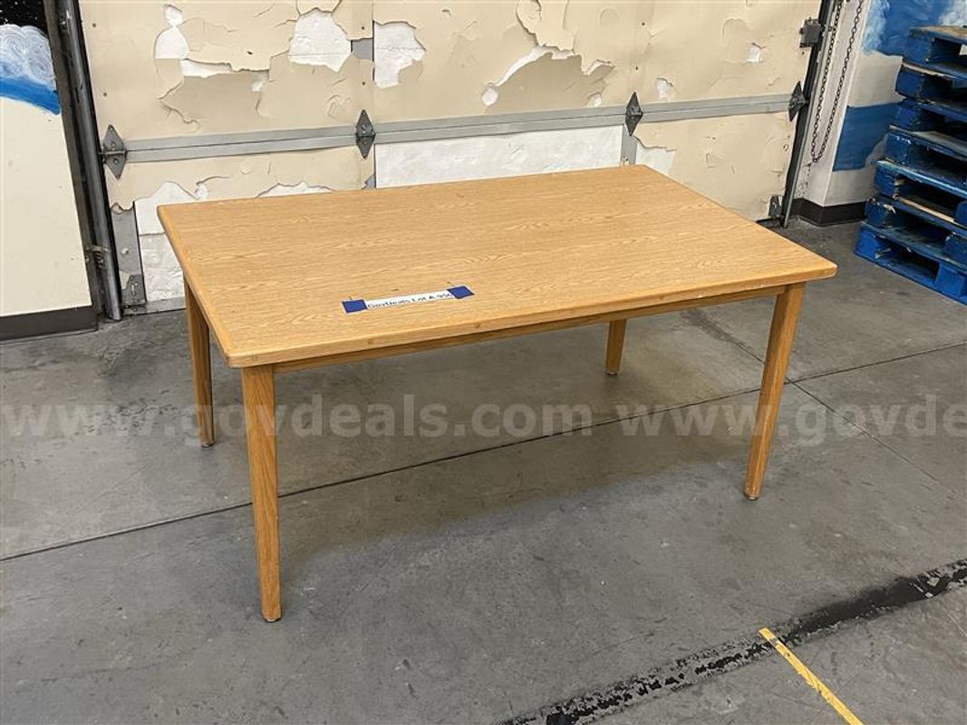 Table Lot A-956