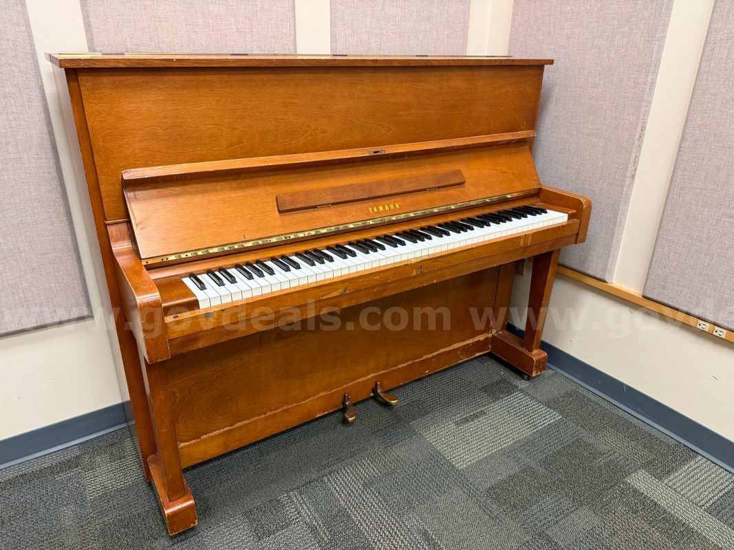 Yamaha Upright Piano