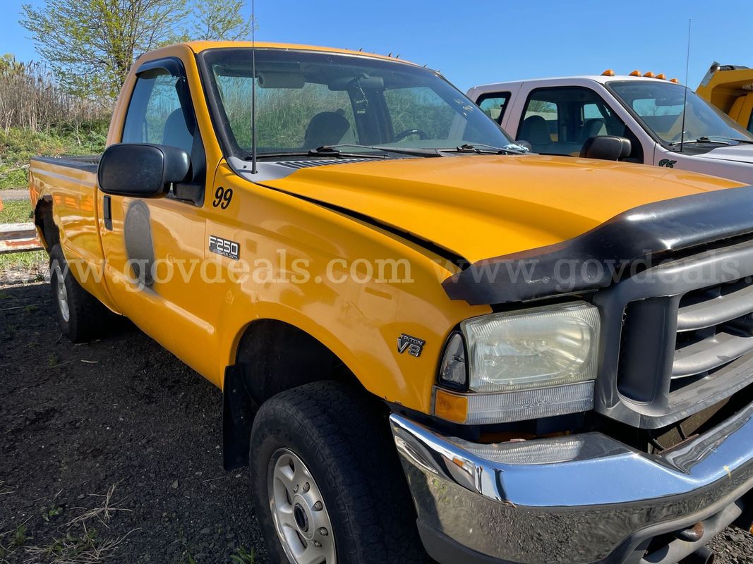 2002 Ford F-250 SD XL 4WD