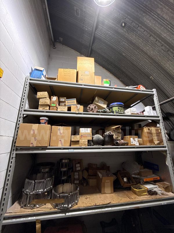 MRO w/ Storage Rack