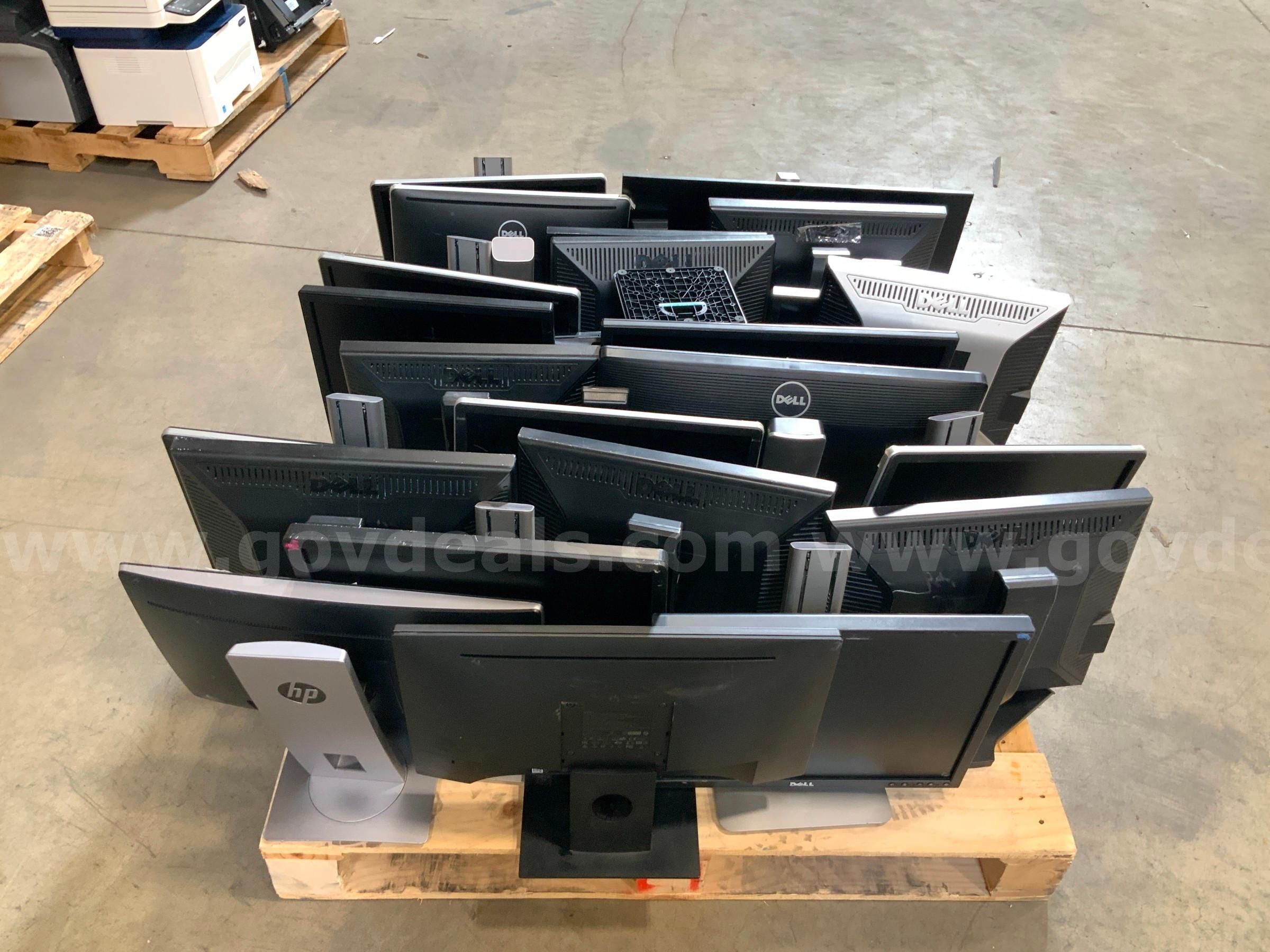 25 Monitors w/ stands