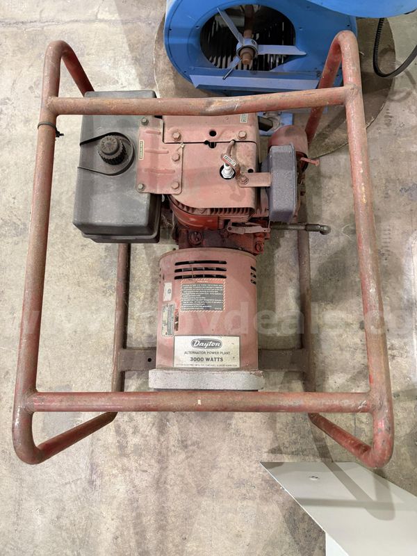 Dayton 3000 Watt Generator