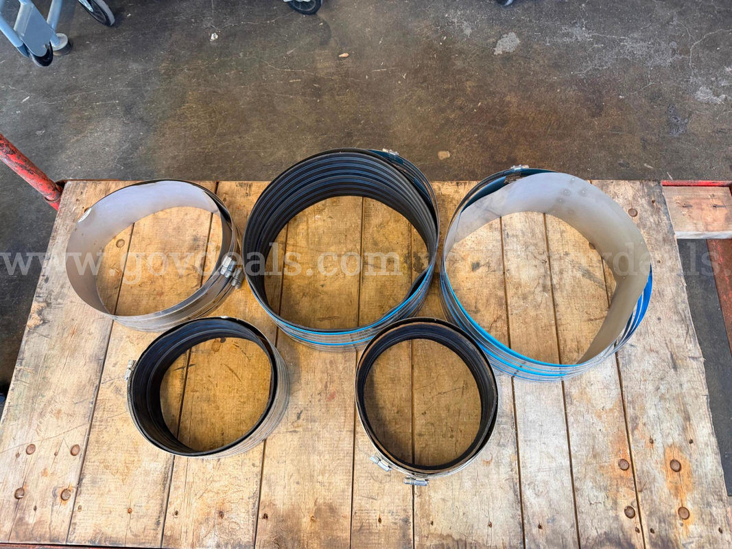 Lot of 5x Heavy Duty Adjustable Pipe / Duct Band Clamps