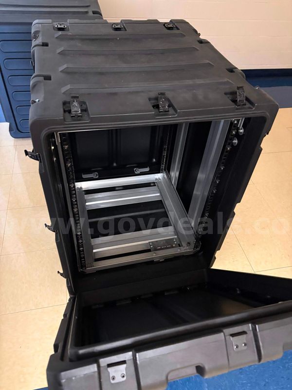 2 SKB Portable Racks