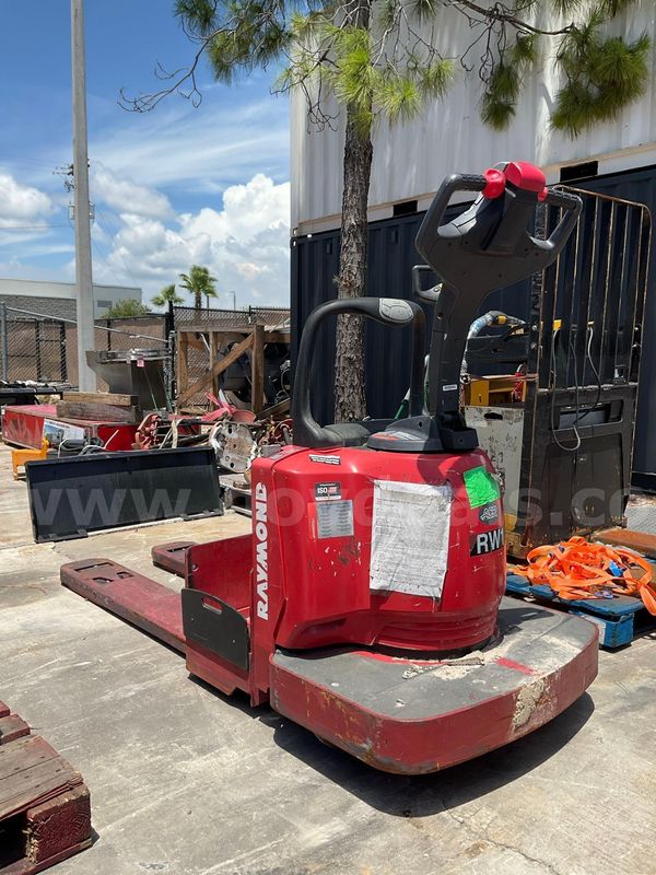 Raymond Pallet Jack Model 840-Fre60l; Electric Powered