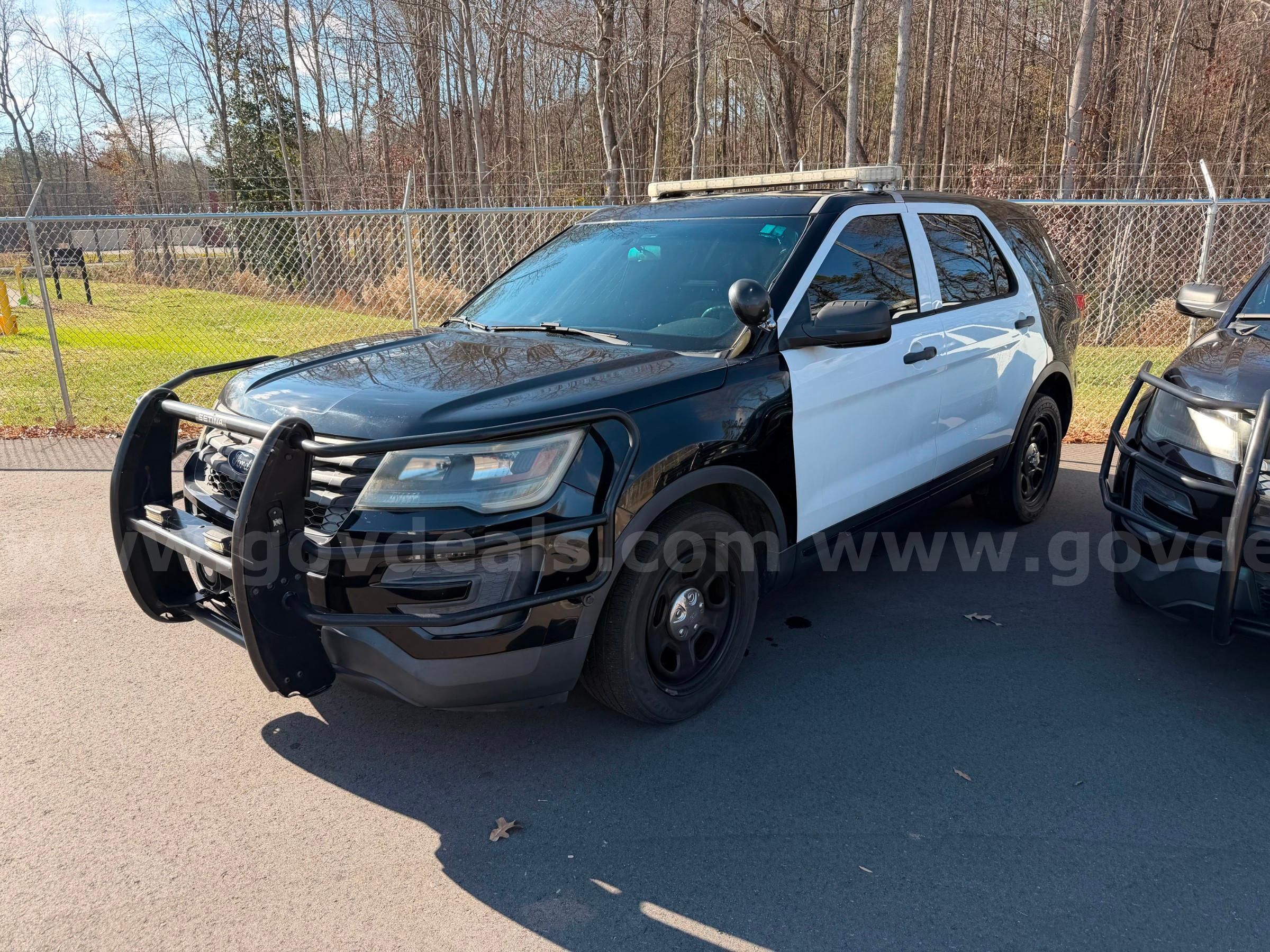 2016 Ford Explorer Utility, 3.7L, Base Model, 6-Speed