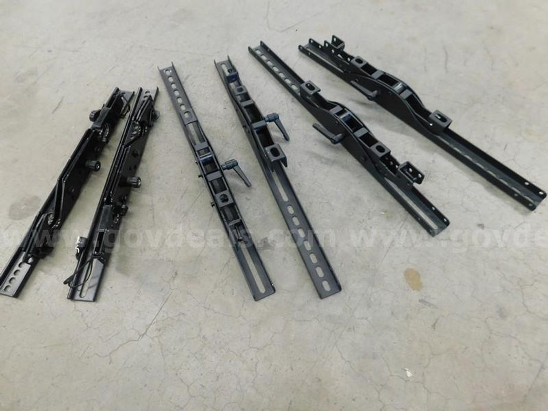 6 Wall Mounts - B1