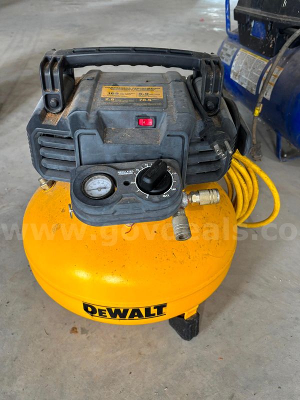 DeWALT 6-Gallon Portable Pancake Air Compressor