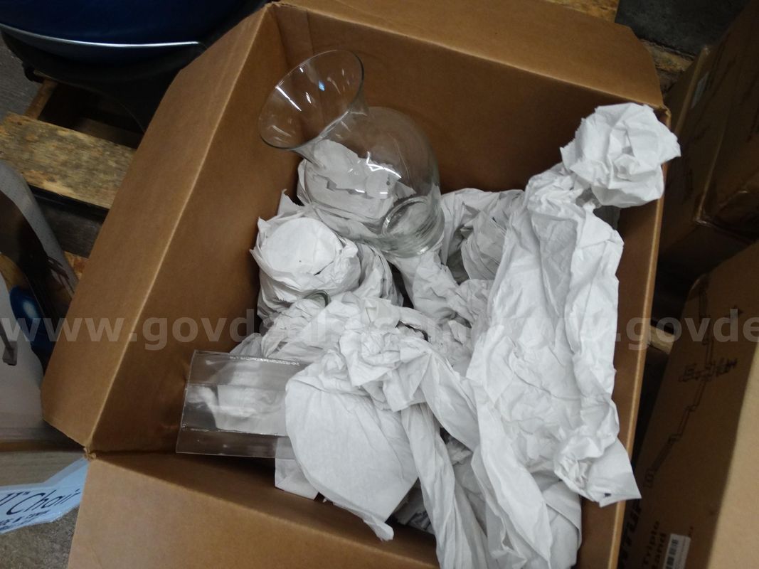 Assortment of Glass Vases - Used
