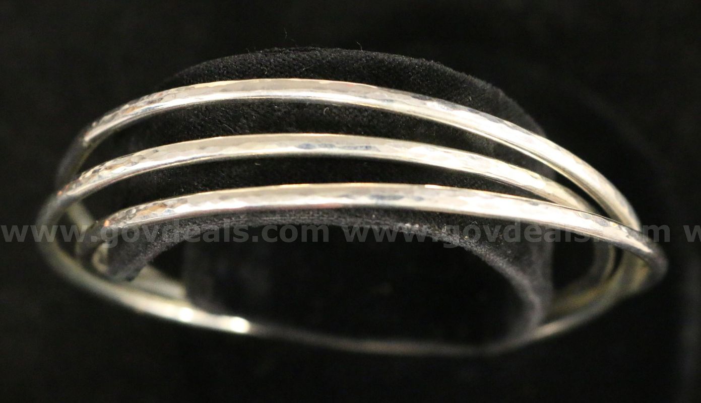 James Avery Sterling Silver Linked Bangles, 34.4 Grams