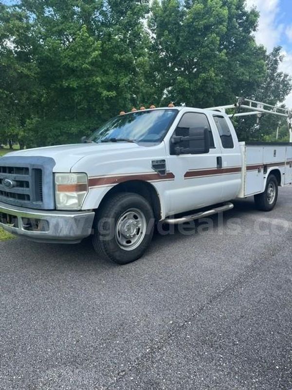 2010 Ford F-250 4x2 5.4L