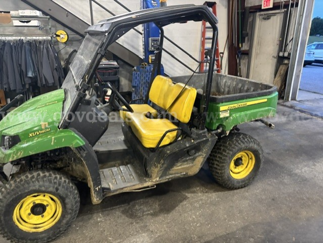 2018 John Deere Gator 4X4