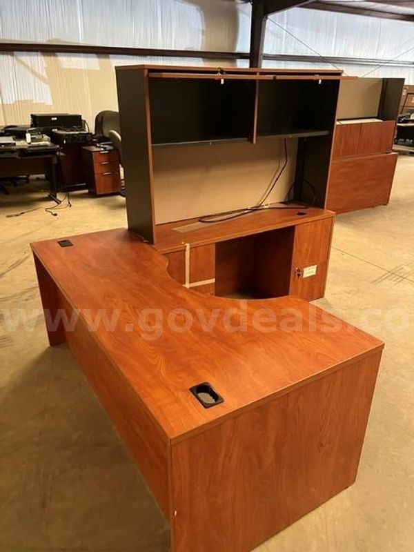 Office Desk with Hutch
