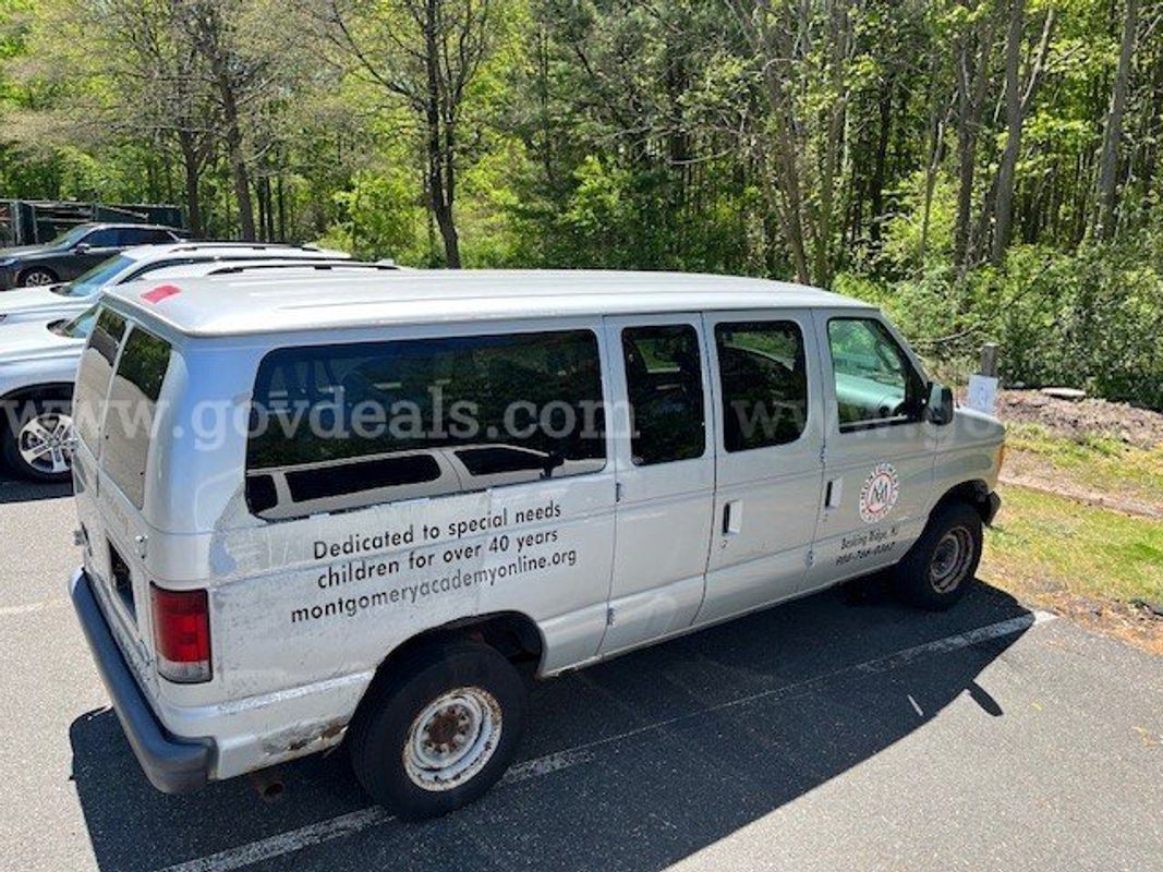2006 Ford Econoline E-350 XL Super Duty