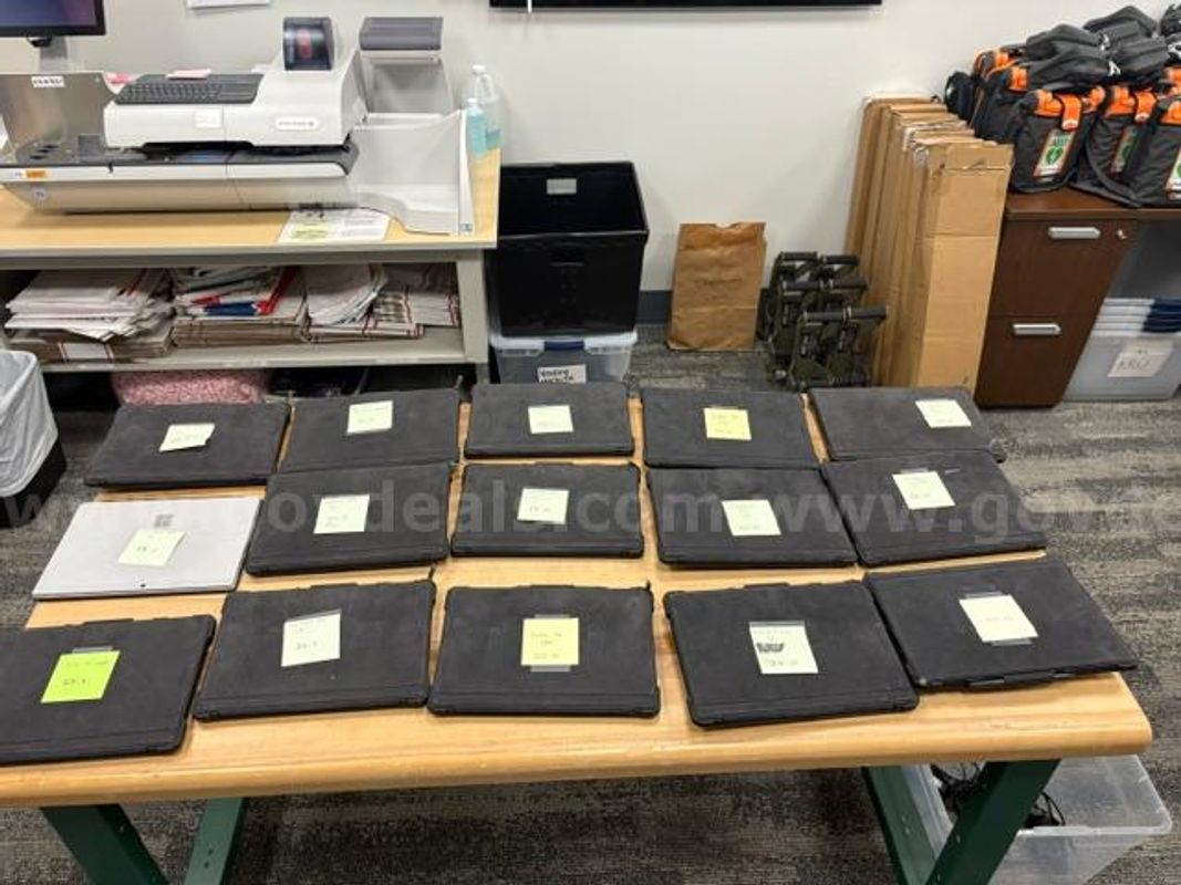 (15) Surface Pro 1807 Tablets & (5) Chargers