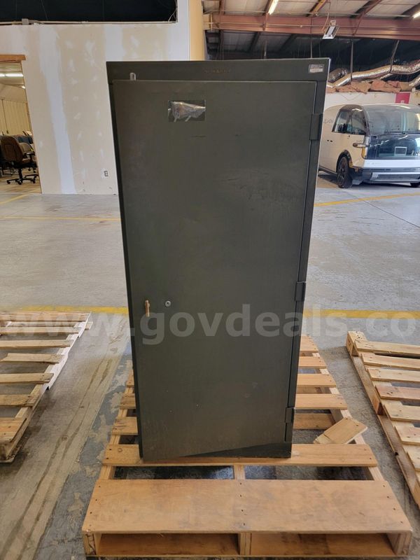 Storage Cabinet - Metal