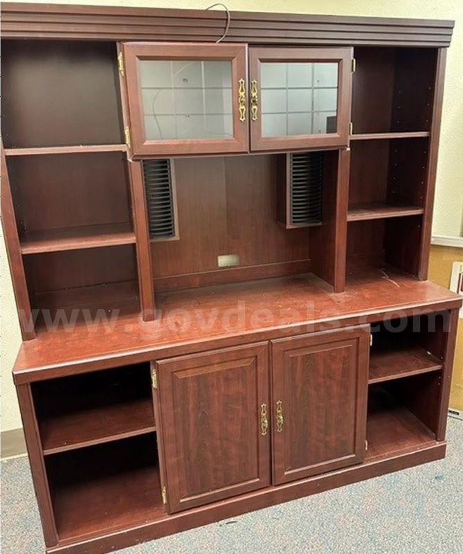 Hutch - Wood w/Lighted Cabinet