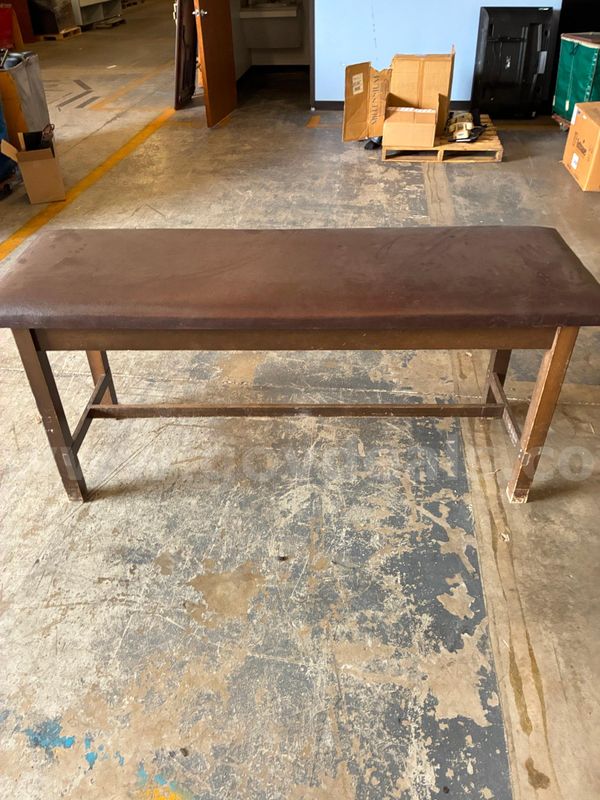 Table, padded