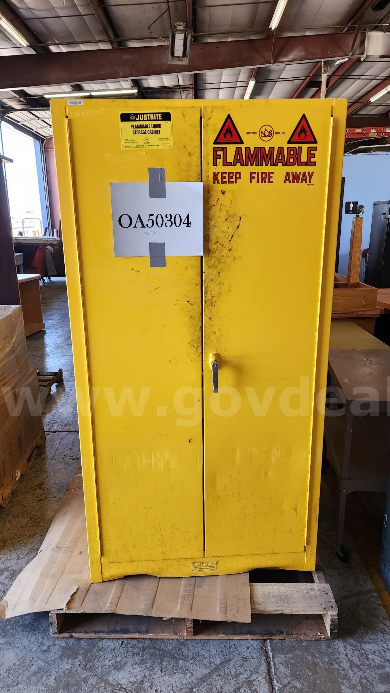 Cabinet, flammable storage