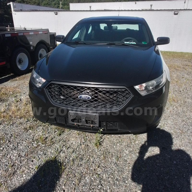2014 Ford Interceptor Black
