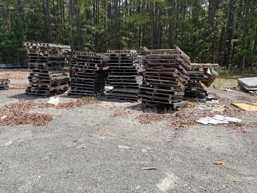Lot of Pallets