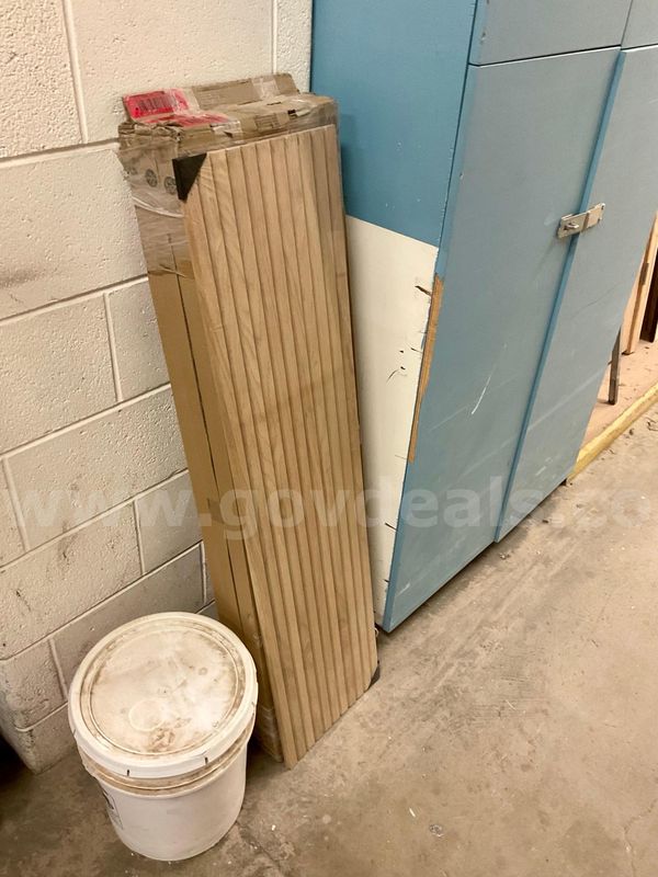 Roll Front Oak Veneer MDF