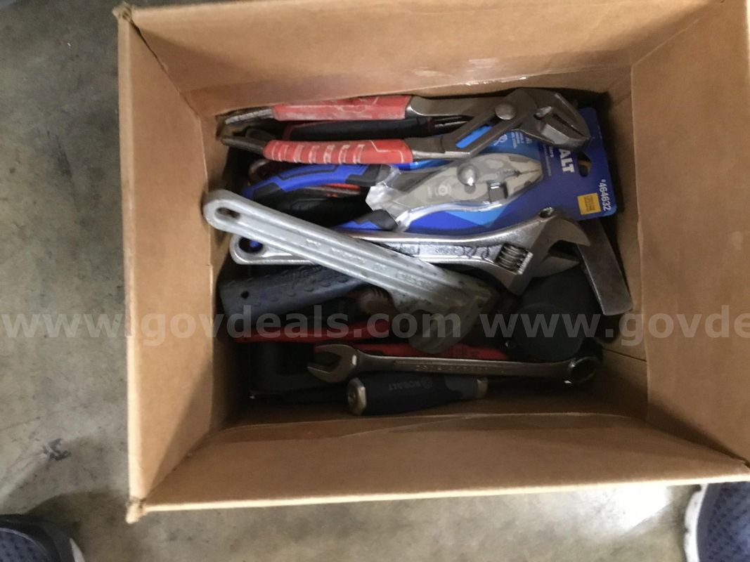 1 Lot of Assorted Hand Tools