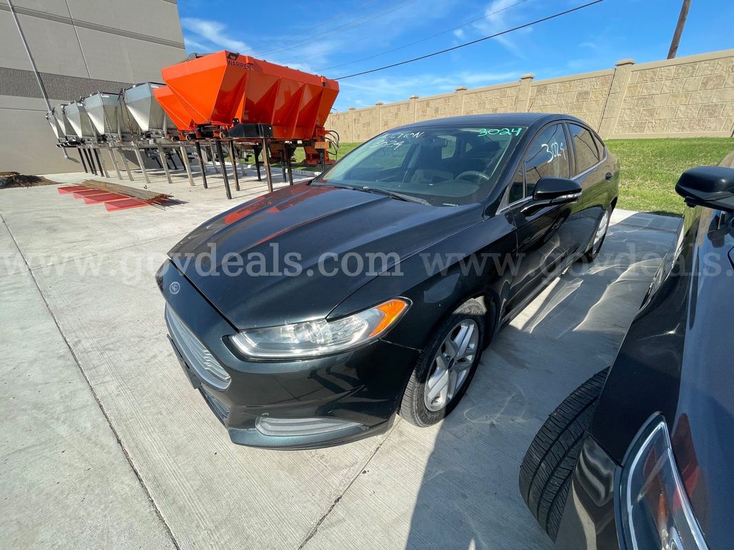 2014 Ford Fusion SE