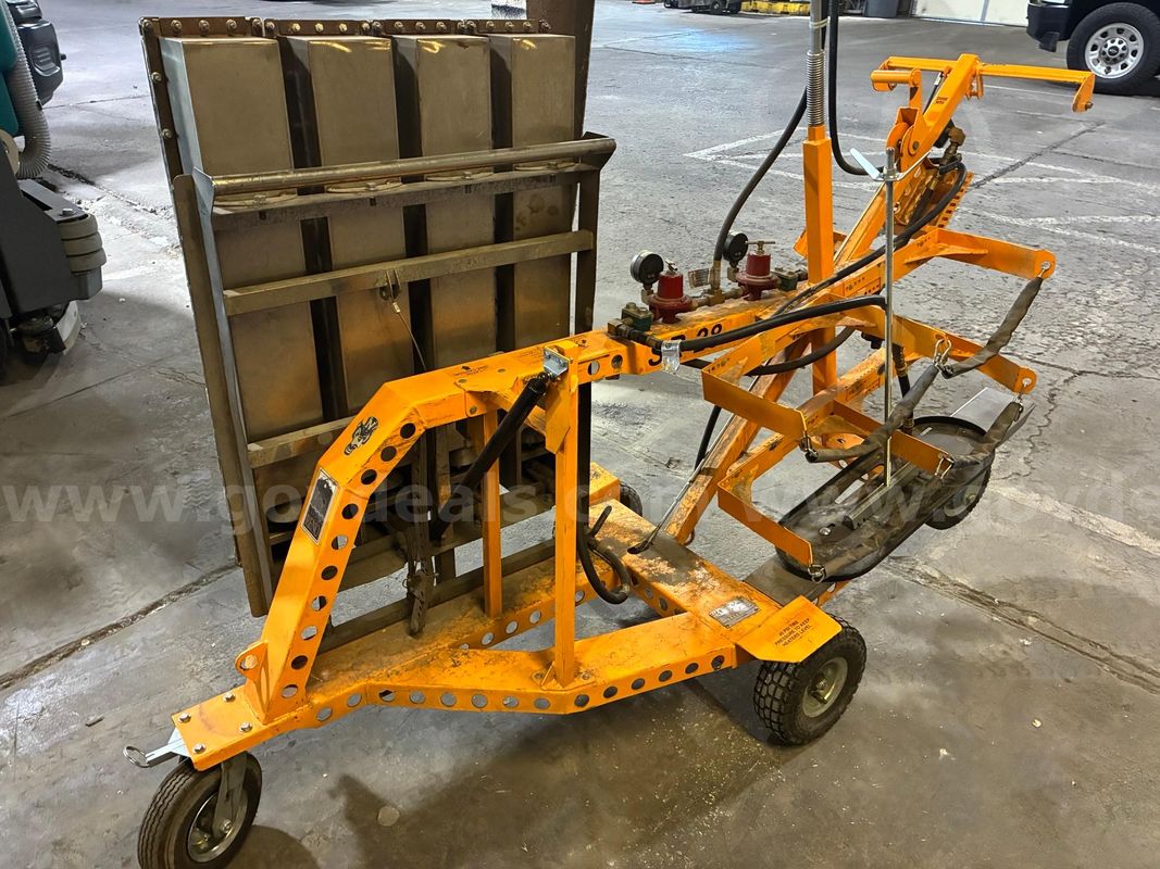 Infrared heater for thermo plastic application