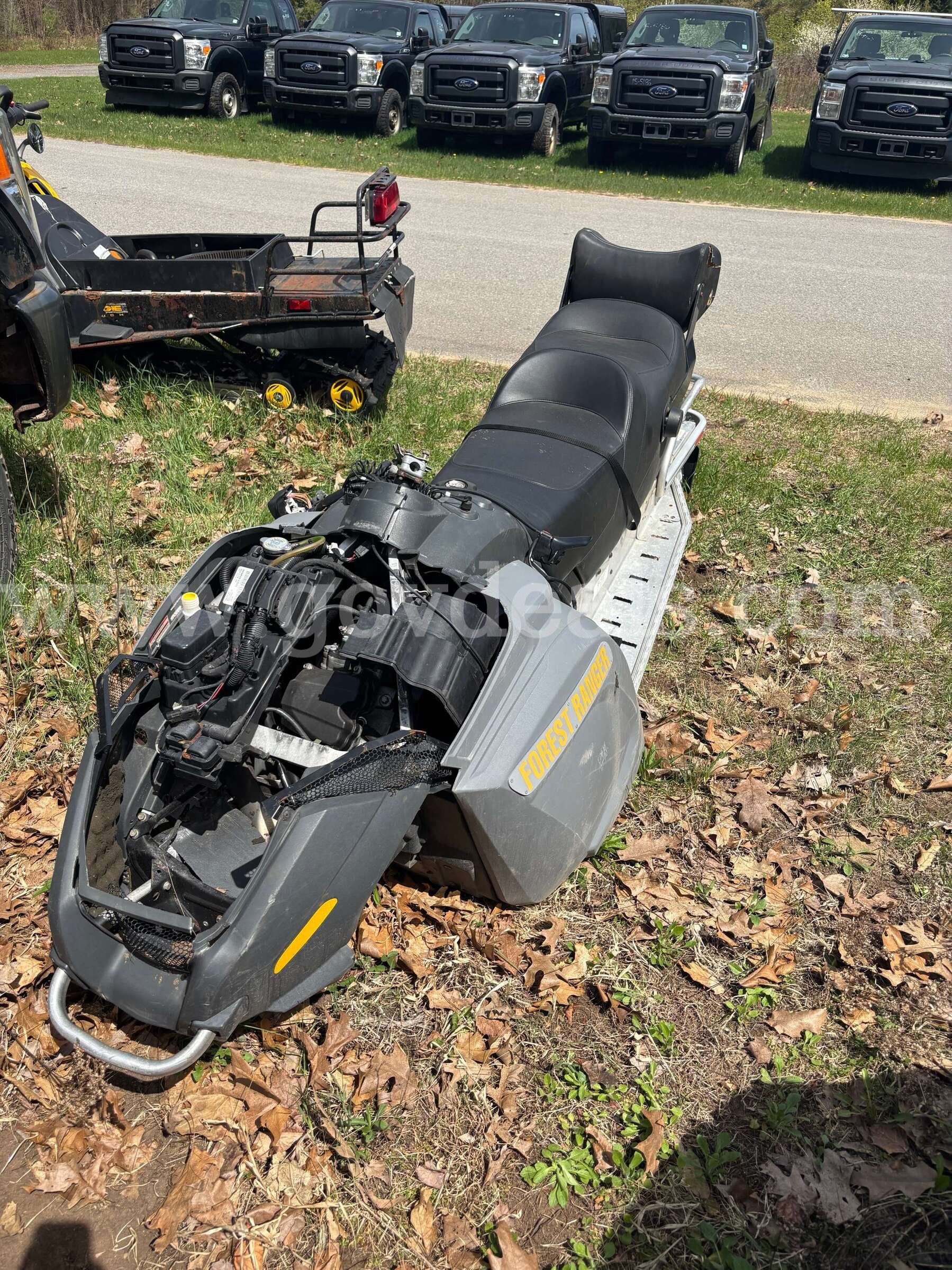 2008 Ski Doo Expedition V800 Snowmobile