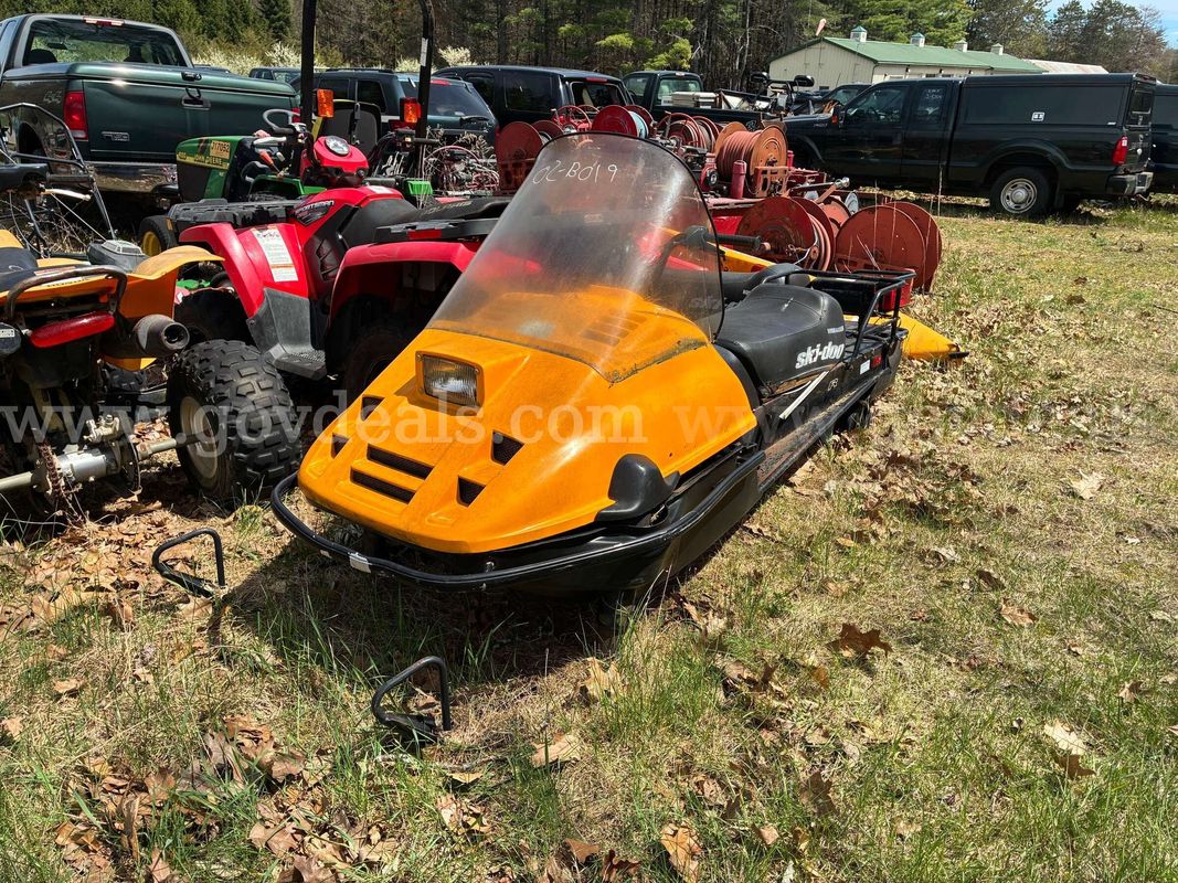 2002 Ski Doo Snowmobile