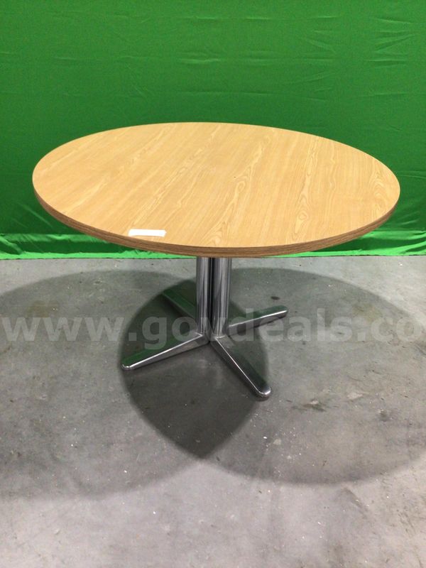 Round Table