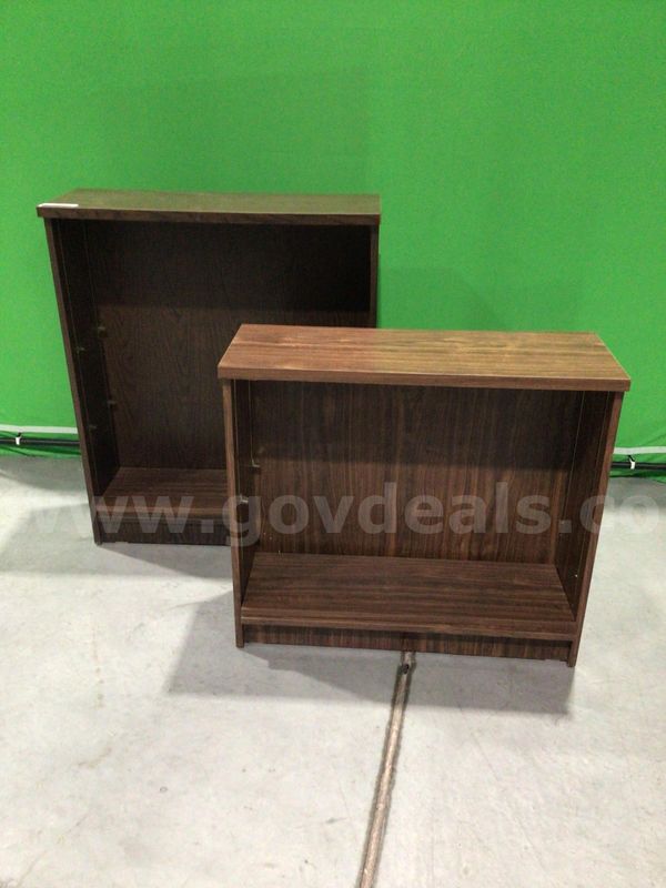 Lot of (2) Shelves