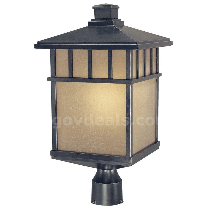 Brand New - Dolan Designs - 9118-68 Post Mount Light - Shipping Available