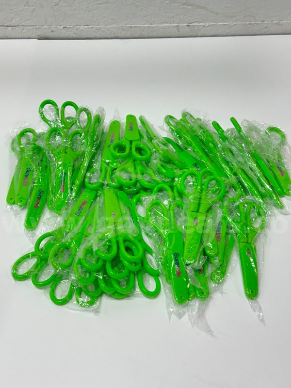 Brand New - Lot of 50 Paper Scissor, Green - Shipping Available