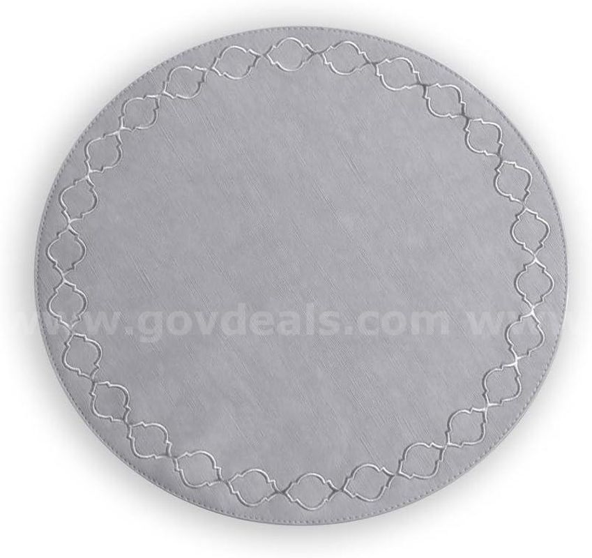 Brand New - 4 PCS Beatriz Ball VIDA Round Embroidered Quatrefoil 15.5" Round Placemats (Gray) - Shipping Available