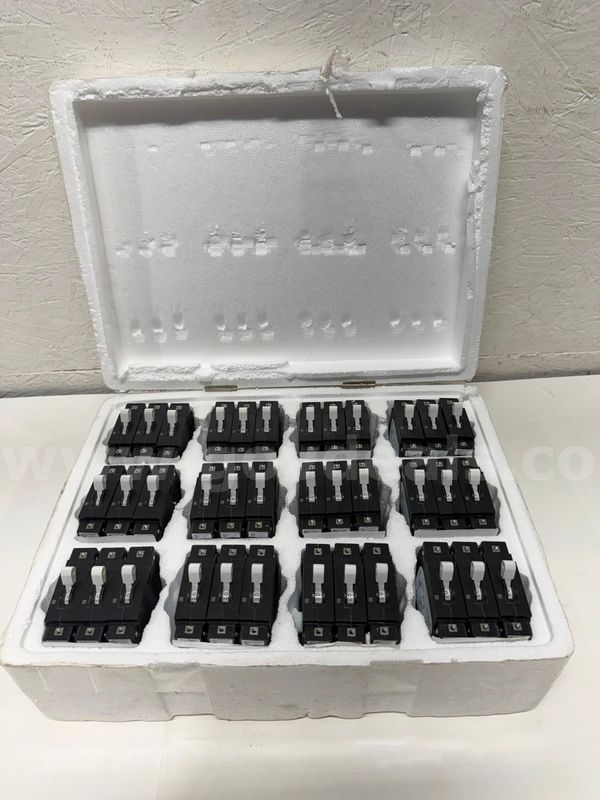 Sensata LELK1-1RS4-30452-50 - 50 AMP BREAKER BULLET TYPE WHITE HANDLE - 36PCS