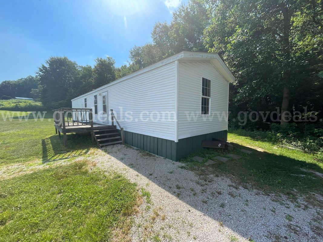 Mobile Home / Trailer House